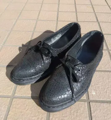 Dr.Martens SIANO 1홀 크로커다일 패턴 신발 UK5
