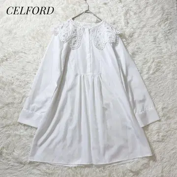 CELFORD 빅 스캘럽 칼라 레이스 블라우스
