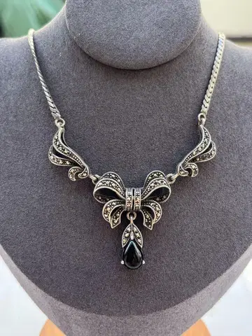 유럽 앤티크 마카사이트 오닉스 리본 모티브 목걸이 925