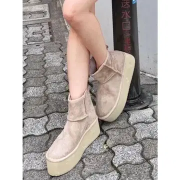 새상품 GYDA 플랫폼 페이크 어그 부츠