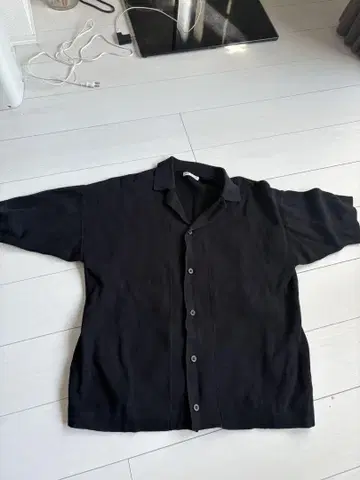 ZARA 블랙 버튼 가디건