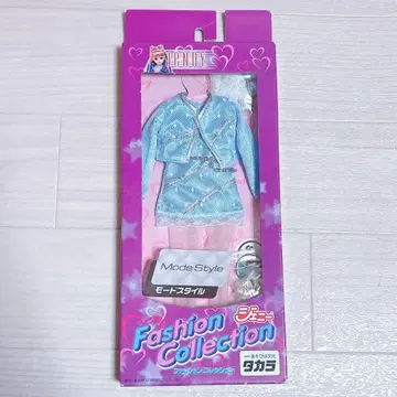 패션 컬렉션 제니 모드 스타일