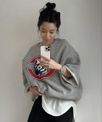 [ 새상품 ] wee9s 맨투맨 완판템