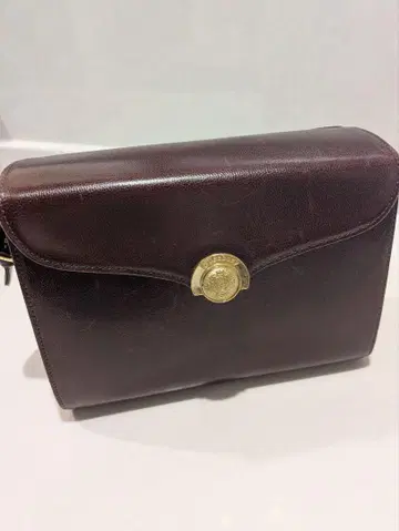 Aylesbury 다크 브라운 숄더백