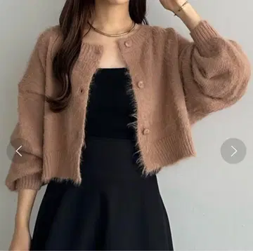 callautia 카라우티아 숏 샤기 니트 가디건 L