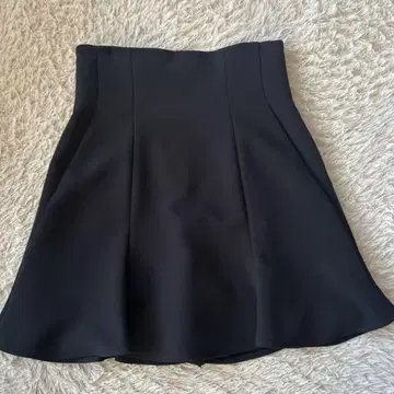 스나이델 헴 프레아스카 숏 팬츠 새상품 종이 택 포함