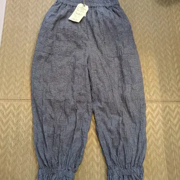 D*g*y 밑단 밴딩 볼륨 팬츠