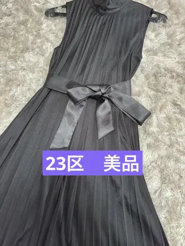 23구 블랙 플리츠 슬리브리스 원피스