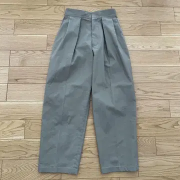 SIMP LICITE 턱 팬츠 카키 새상품급 S