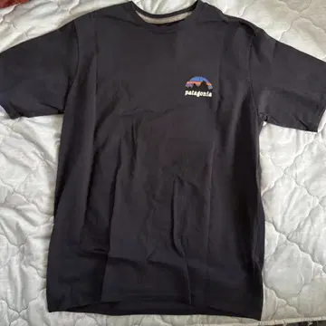 patagonia XS 티셔츠