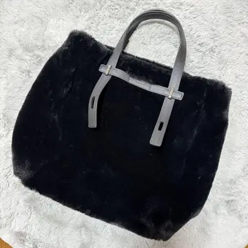 FURLA 토트백 조베 가죽 퍼 새상품급 구하기 어려움