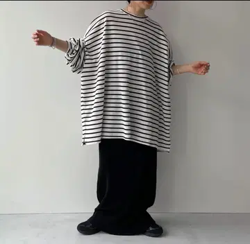 [ wee9s ] 새상품 슈퍼 루즈 라이트 스웨티 보더
