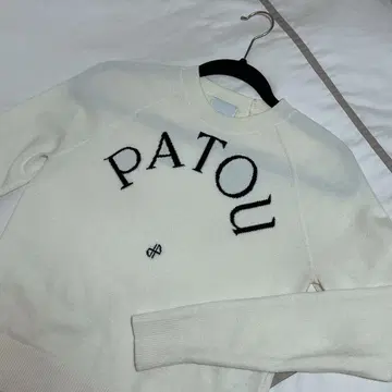 PATOU 화이트 니트 스웨터 긴팔