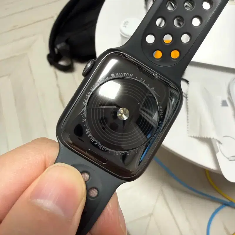 애플 워치 SE 블랙 44mm 나이키 에디션