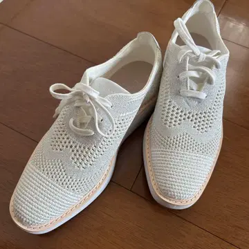 콜한 스니커즈