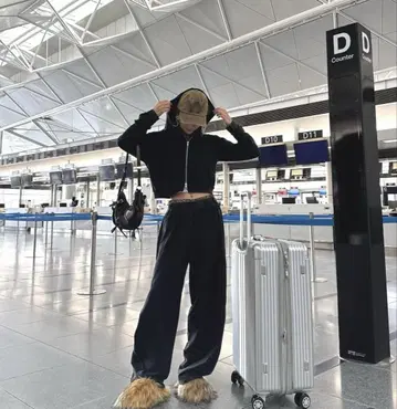 HONOKA x 시마무라 콜라보 새상품 블랙 맨투맨 셋업 피그먼트