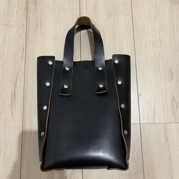 Hender Scheme 백