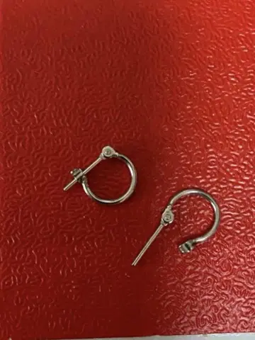 플라티나 900 귀걸이 폭 1mm 직경 8mm