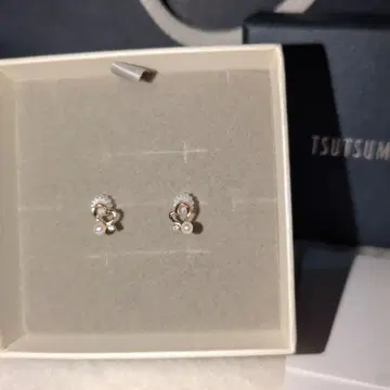 미사용 새상품 TSUTSUMU 10K 하트형 펄 귀걸이