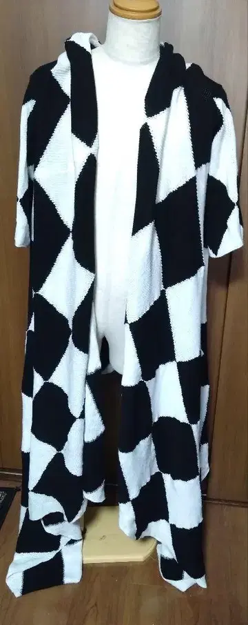 미키오사카베 MIKIOSAKABE 체크 다이아 롱 가디건