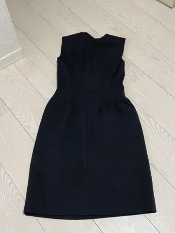 kate spade 슬리브리스 무릎 기장 원피스