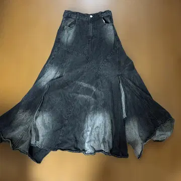 블랙 데님 플레어 스커트