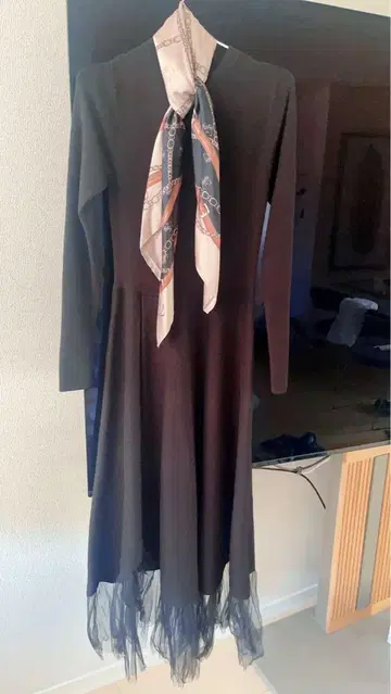 eimy 블랙 원피스 스카프 포함