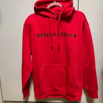 새상품급 PLACES+FACES 빨간색 후드 부착 후드티