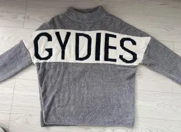 [ 1회 착용 ] GYDA 니트탑