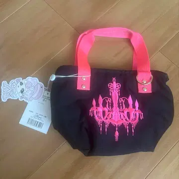 샹들리에 자수 토트백 블랙 x 핑크