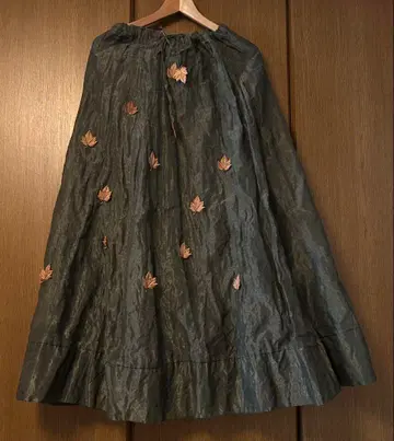 COURTISANE 다크 그린 롱 스커트