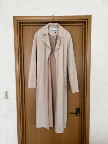 새상품 ZARA 베이지 트렌치코트 허리 리본 포함