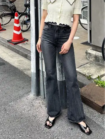MOUSSY MVS 플레어 데님 24인치
