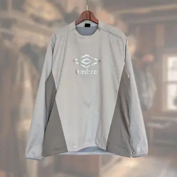 UMBRO 피스테 메쉬 안감 지퍼 로고 타입 테크 계열