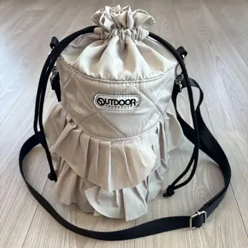 OUTDOOR PRODUCTS 프릴 백 베이지