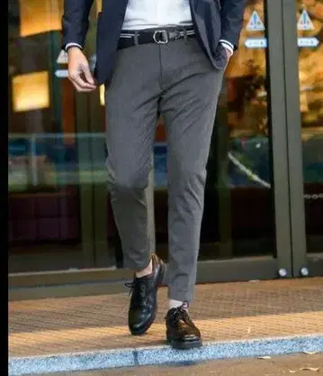 The DUFFER of ST.GEORGE 테이퍼드 스키니 팬츠