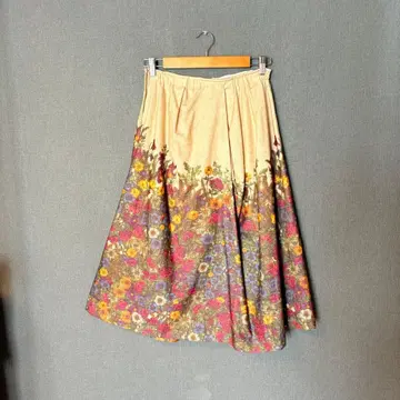 꽃무늬 플레어 롱 스커트