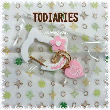 TODIARIES 투다이어리즈 헬로키티 카라비너 산리오 이세탄