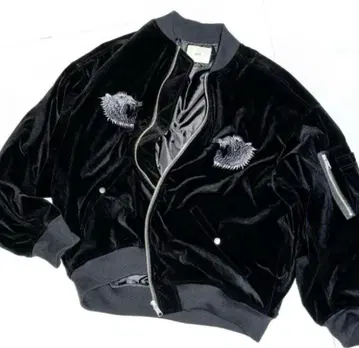 시착만 한 상품! HARE x hxcyyd 수베니어 블루종