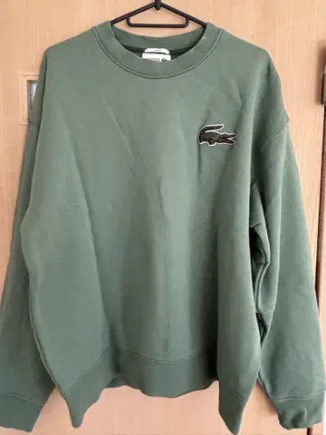 Lacoste 올리브 그린 크루넥 맨투맨