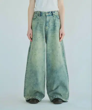 Camphor wood 와이드 배기 오버 다이 얼룩 가공 데님 M