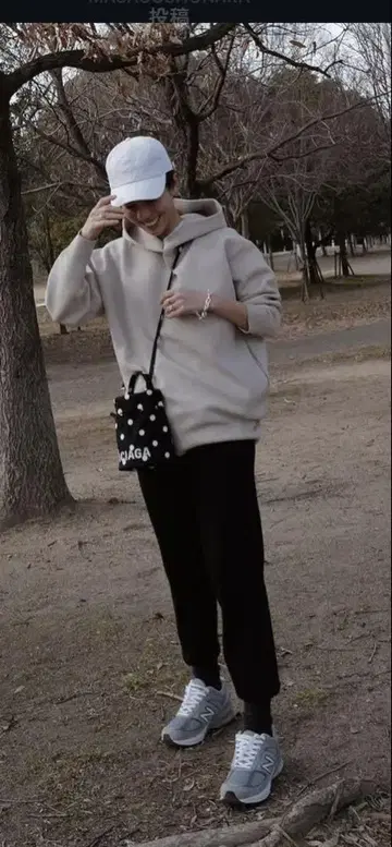 마차트 아모사 후디 베이지