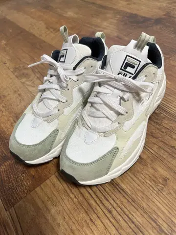 FILA 스니커즈 화이트/올리브
