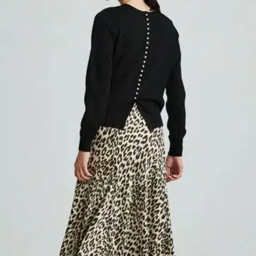 보르지 울 폴리에스테르 백 펄 버튼 풀오버 ballsey