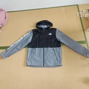 THE NORTH FACE 마운틴 파카 L 사이즈 그레이/블랙