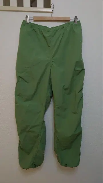 BEAMS 카고 팬츠 M 사이즈