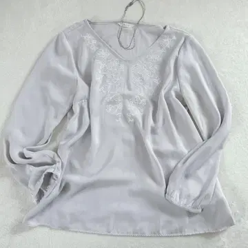 테치치 플라워 자수 블라우스 드레이프감 셔츠 페미닌 오피스 캐주얼 M