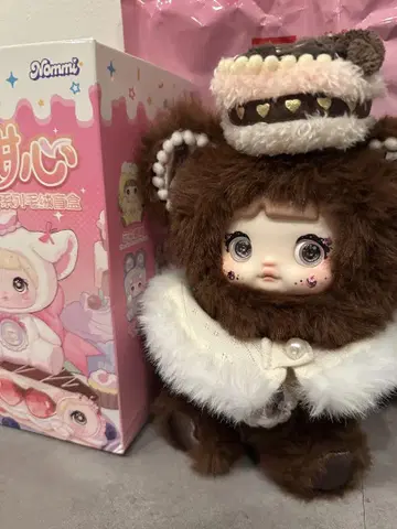Nommi 한입 꿀곰
