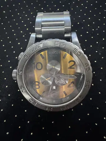 NIXON 블랙 골드 손목시계 300미터 방수