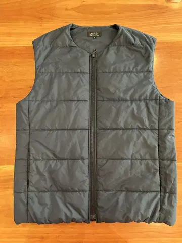 새상품급 ] A.P.C. 네이비 퀼팅 베스트 M